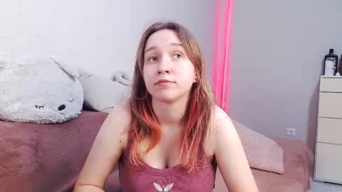 Snapshot of lovely_hayley chatting on June 2026 09:48:01 PM Lovely Hayley online show from June 2026 09:48:01 PM