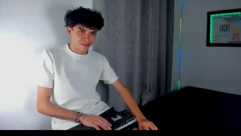 Salo online show from April 2026 04:13:01 PM