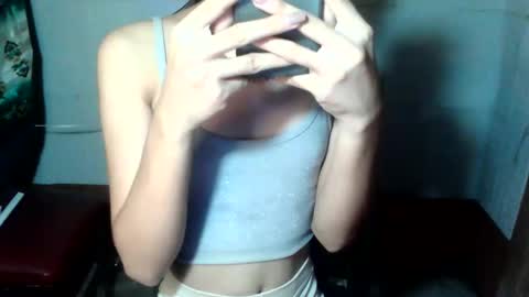 lovely_joan123 online show from April 2026 07:58:01 PM