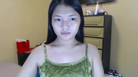 Lovely Laura online show from December 2024 08:19:02 AM
