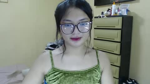 Lovely Laura online show from December 2024 03:20:01 AM