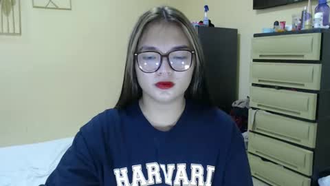 Lovely Laura online show from January 2025 11:52:02 PM