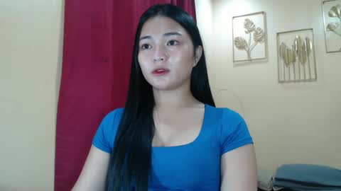 Lovely Laura online show from February 2025 02:15:02 PM