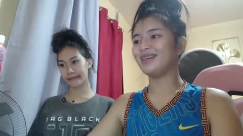 Lovely Laura online show from September 2025 09:34:01 AM