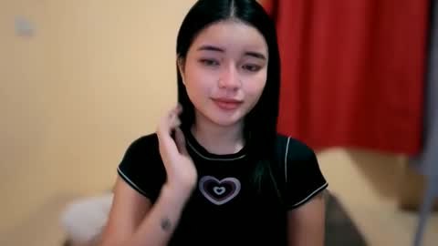 Lovely Laura online show from September 2025 11:04:02 AM
