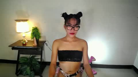 lovely_nathaliax online show from February 2025 09:19:01 PM
