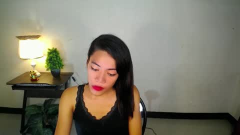 lovely_nathaliax online show from February 2025 06:12:01 PM