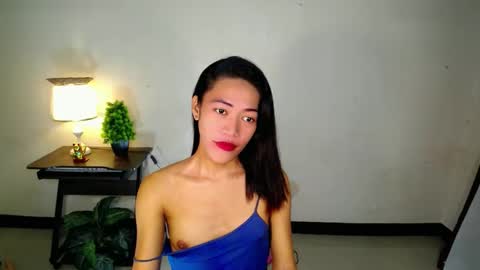 lovely_nathaliax online show from February 2025 05:15:02 AM