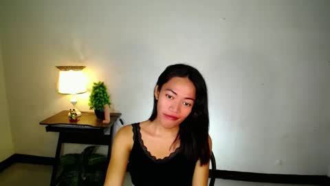 lovely_nathaliax online show from February 2025 06:21:01 PM