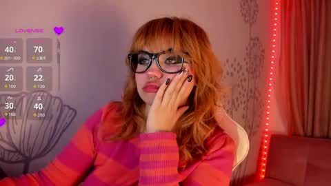 Snapshot of lovely_paris_01 chatting on May 2026 06:10:01 AM Paris Rose online show from May 2026 06:10:01 AM