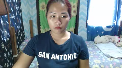 Snapshot of lovely_singlemom chatting on October 2025 11:27:01 PM ask me dear online show from October 2025 11:27:01 PM