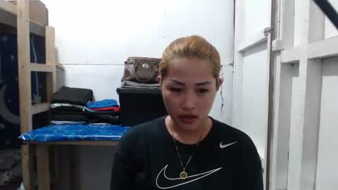 Snapshot of lovely_singlemom chatting on May 2026 12:38:01 AM ask me dear online show from May 2026 12:38:01 AM