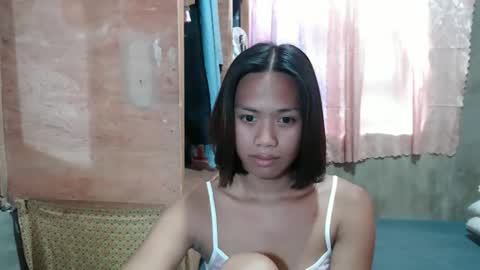 Snapshot of lovely_yvoneslutty chatting on January 2026 02:50:02 AM lovely_yvoneslutty online show from January 2026 02:50:02 AM