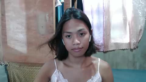 Snapshot of lovely_yvoneslutty chatting on January 2026 06:40:02 AM lovely_yvoneslutty online show from January 2026 06:40:02 AM