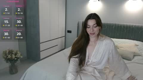 Lovely Emily online show from September 2025 04:51:02 PM