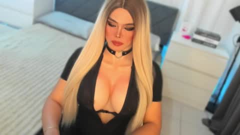 LOVELY CAREL 777 online show from April 2026 12:57:01 AM