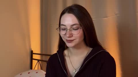 Solfiro online show from November 2025 07:01:02 PM