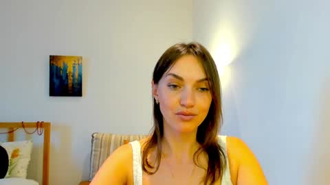 Mia online show from December 2024 10:21:01 AM
