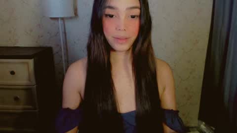 Snapshot of lovelylaiza chatting on June 2026 07:24:02 AM Cutie Laiza online show from June 2026 07:24:02 AM