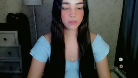 Snapshot of lovelylaiza chatting on June 2026 02:05:02 AM Cutie Laiza online show from June 2026 02:05:02 AM