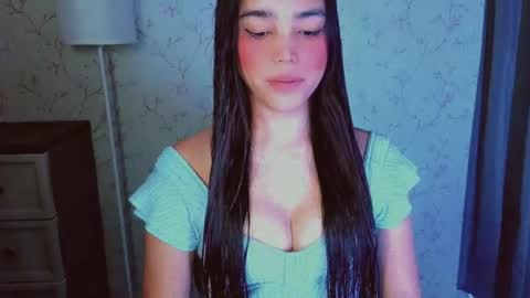 Snapshot of lovelylaiza chatting on July 2026 09:46:01 AM Cutie Laiza online show from July 2026 09:46:01 AM