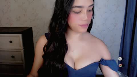 Snapshot of lovelylaiza chatting on July 2026 10:35:01 AM Cutie Laiza online show from July 2026 10:35:01 AM
