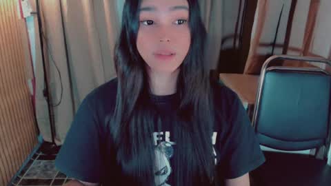 Snapshot of lovelylaiza chatting on July 2026 09:52:02 AM Cutie Laiza online show from July 2026 09:52:02 AM