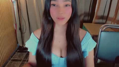 Snapshot of lovelylaiza chatting on July 2026 09:52:02 AM Cutie Laiza online show from July 2026 09:52:02 AM