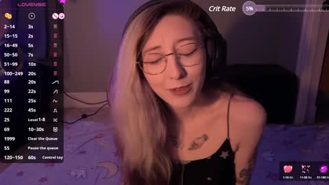 Snapshot of lovelylittlelucyy chatting on December 2024 01:51:02 AM lovelylittlelucyy online show from December 2024 01:51:02 AM
