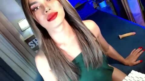 lovelymiss_shyna11 online show from January 2026 05:18:01 PM