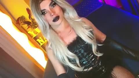 lovelymiss_shyna11 online show from April 2026 09:47:01 AM