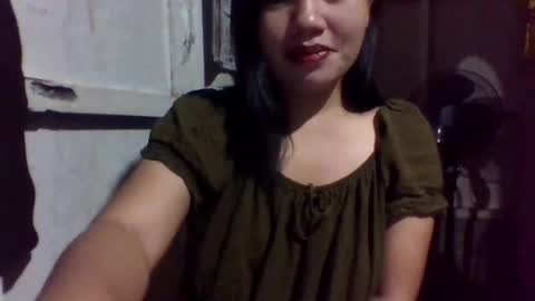 Snapshot of lovelymocha27 chatting on March 2025 06:12:02 PM lovelymocha27s online show from March 2025 06:12:02 PM