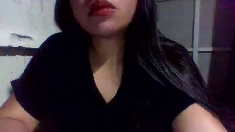 Snapshot of lovelymocha27 chatting on October 2025 03:01:02 PM lovelymocha27s online show from October 2025 03:01:02 PM