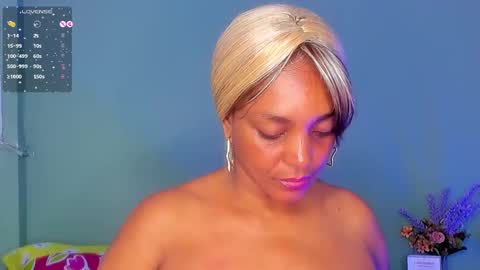 Nicky online show from February 2025 01:20:01 PM