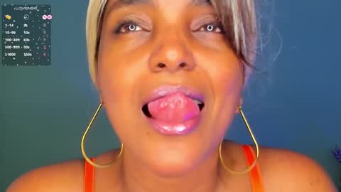 Nicky online show from February 2025 08:10:01 PM