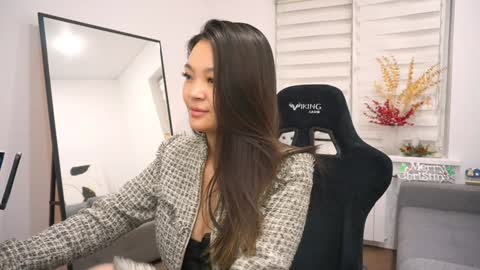 kim online show from January 2025 10:13:01 PM