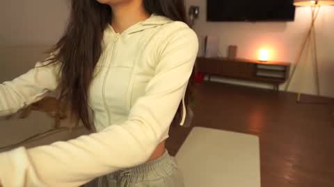 kim online show from October 2025 02:37:01 PM