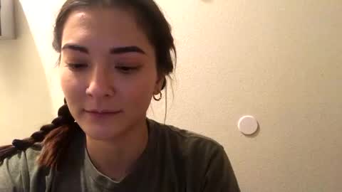 Queen Aria  online show from December 2024 07:15:02 PM