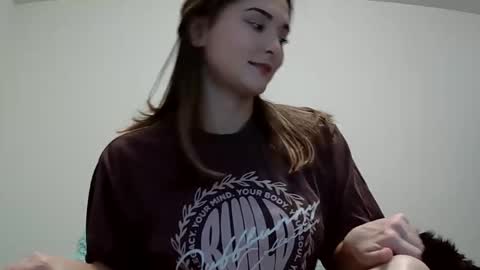 Queen Aria  online show from November 2025 07:48:02 PM