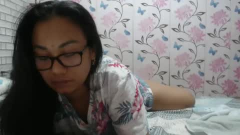 Angelquey online show from December 2024 09:45:01 PM