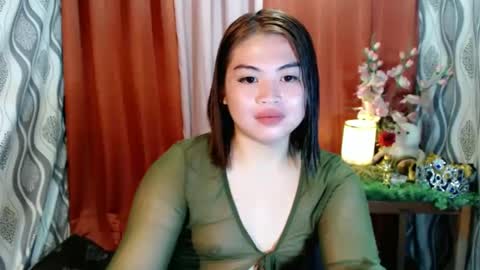 Snapshot of lovelyrhean chatting on December 2024 11:41:02 AM Rhean online show from December 2024 11:41:02 AM