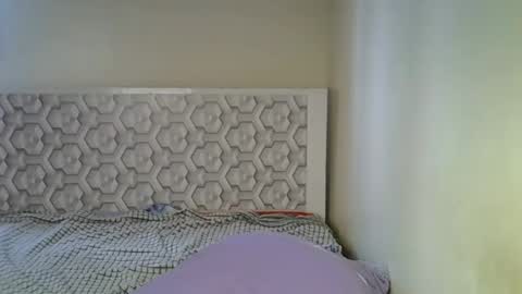 lovelytin online show from February 2026 12:53:02 PM