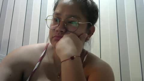 Snapshot of lovelyysabelle chatting on January 2025 07:54:01 AM Alex online show from January 2025 07:54:01 AM