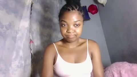 lovemarie08 online show from April 2026 01:11:02 AM