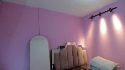 L O V E  online show from January 2026 11:47:01 AM