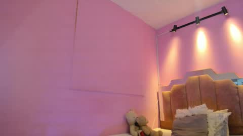 L O V E  online show from February 2026 11:43:02 AM