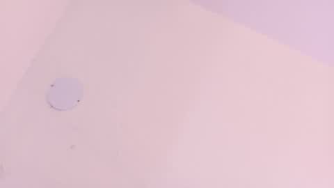 L O V E  online show from March 2026 12:09:01 PM