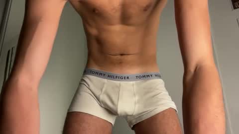 Leo Loves online show from April 2026 04:50:02 AM