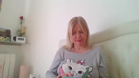 Marlyn online show from January 2025 01:25:02 PM