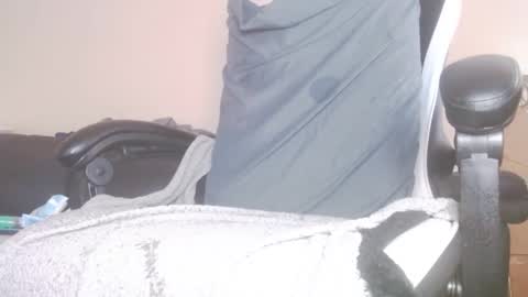 lovetobeused online show from November 2025 04:11:02 PM